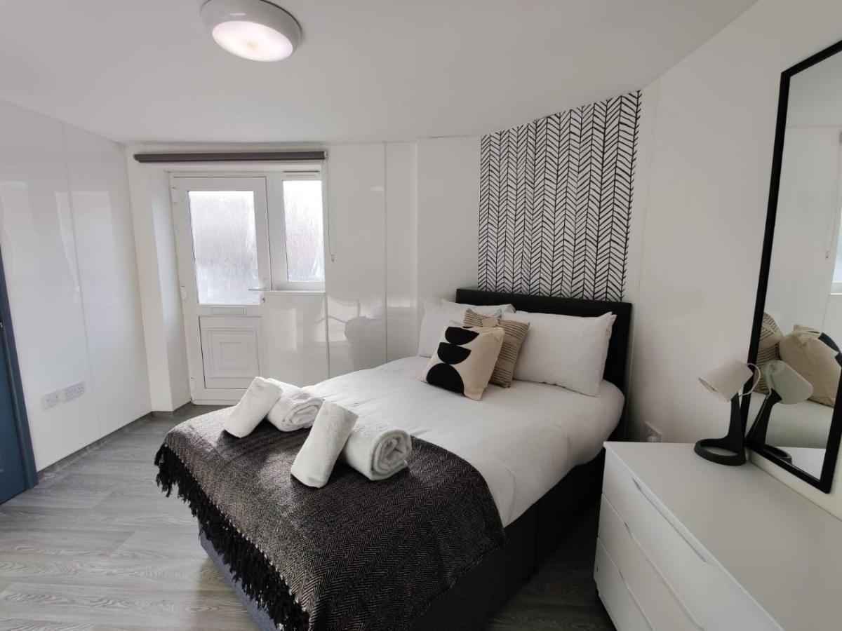 Double Ensuite Rooms Swansea Buitenkant foto