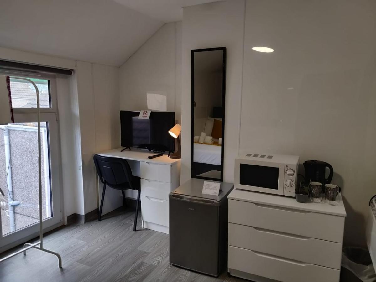 Double Ensuite Rooms Swansea Buitenkant foto