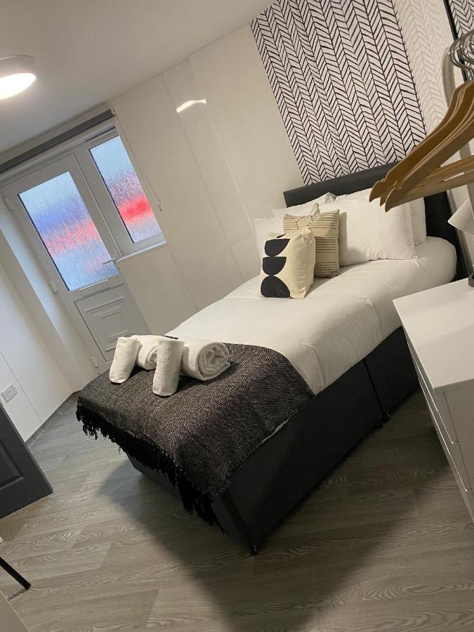 Double Ensuite Rooms Swansea Buitenkant foto